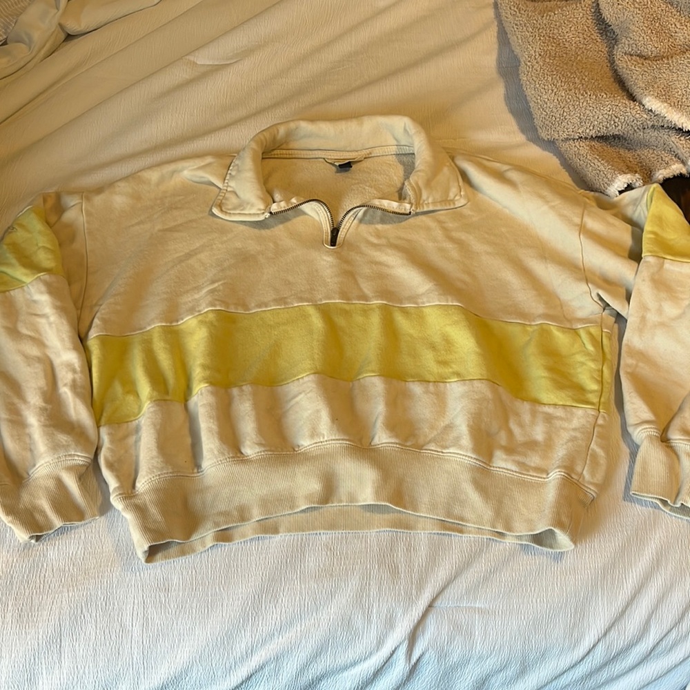 Universal threads cropped quarter zip